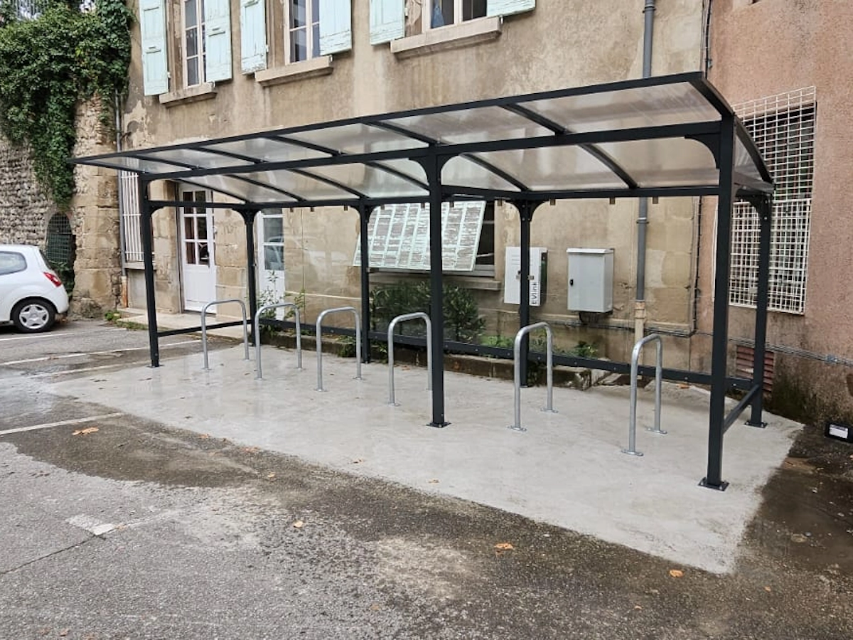 Abri vélo ouvert Altao Curve, Ville de Romans-sur-Isère (26)